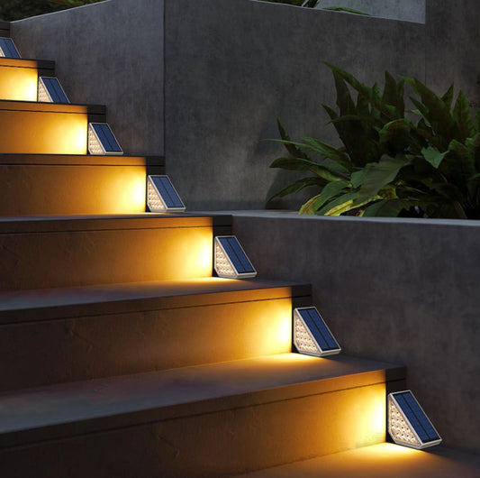 Solar staircase lights, step lighting, courtyard garden atmosphere, foot lights